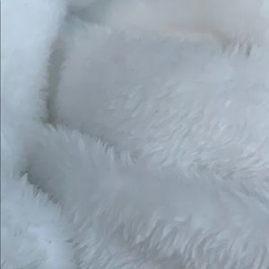 Meet your Posher, Ella